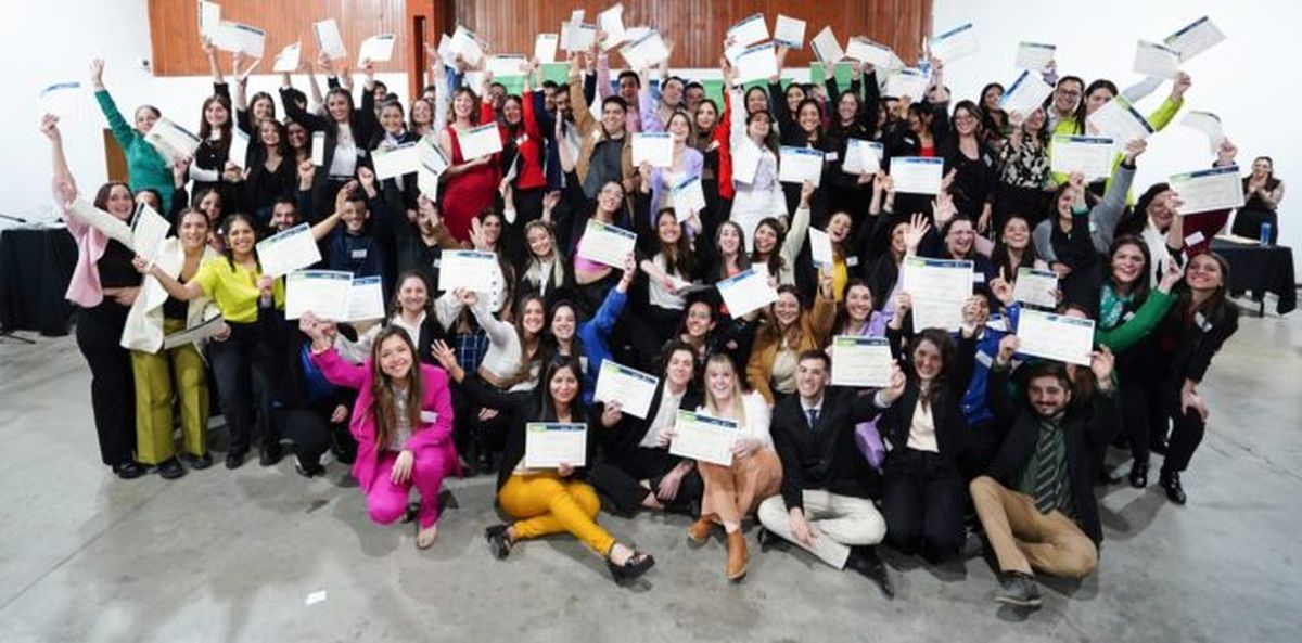 Residencias en Neuquén: egresaron 89 nuevos profesionales de la salud