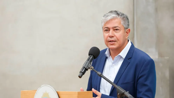 Figueroa gestiona inversiones en Estados Unidos