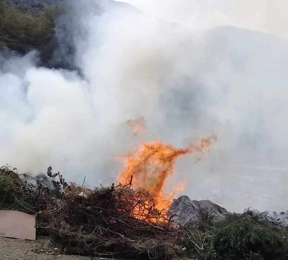 Neuquén: Habilitan las quemas con permiso previo
