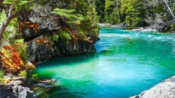 Río Azul - Lago Escondido: conocé este paradisíaco destino en El Bolsón