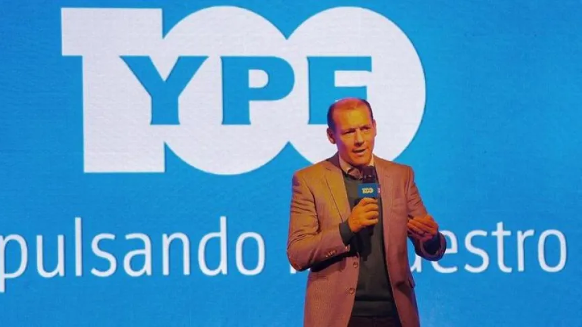 Figueroa se lo pidió y Gutiérrez renunció a YPF