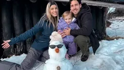 altText(Las vacaciones de Cande Ruggeri y su familia en Villa La Angostura)}