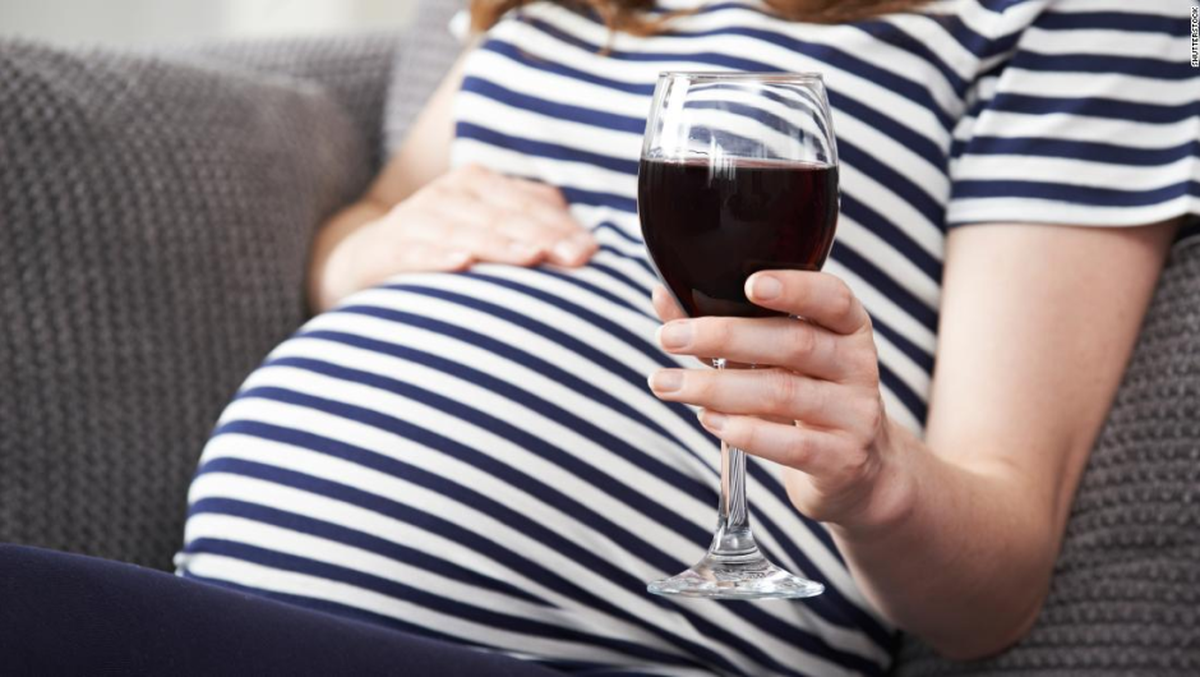 Embarazo y alcohol: los riesgos