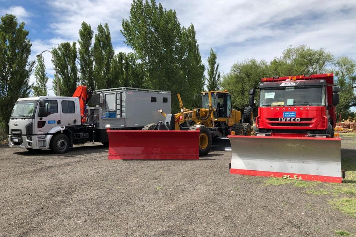 Vialidad Nacional incorporó nuevos equipos para el mantenimiento y conservación de la red vial neuquina