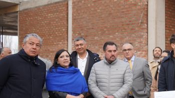 Figueroa recorrió escuelas técnicas que construye el gobierno neuquino