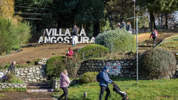 altText(Villa La Angostura: premiada como uno de los destinos más hospitalarios de Argentina)}