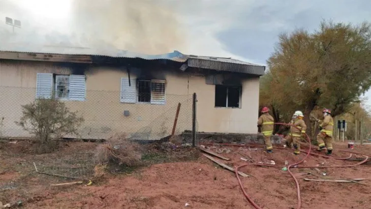 Explotó una escuela albergue de Neuquén: Dos muertos