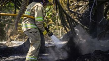 Incendio en Valle Magdalena: trabajan 16 medios aéreos