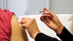 altText(Comenzó la campaña de Vacunación Antigripal en Neuquén: quiénes pueden recibirla )}