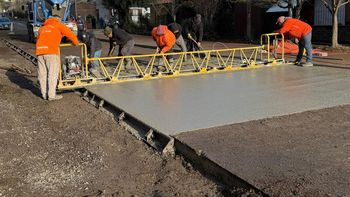 Se reanudó la obra de pavimentación de calle Los Pinos, en El Arenal de San Martín de los Andes