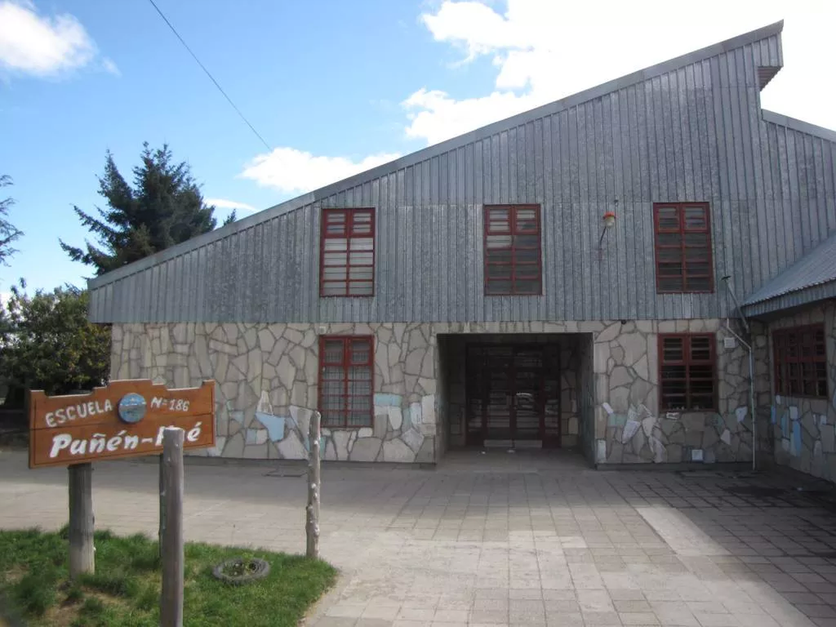 Villa La Angostura: reanudan las clases en la Escuela N°186