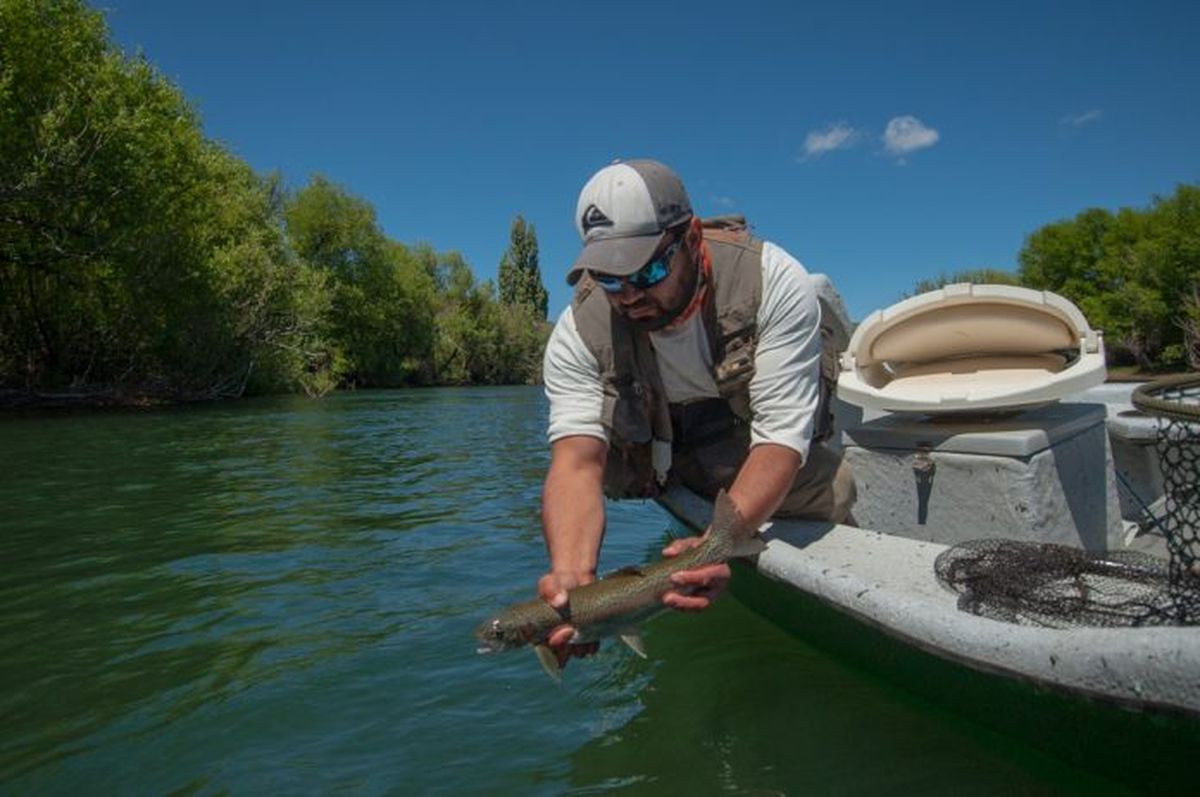 La magia de la pesca deportiva en Neuquén
