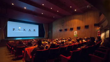 Nueva cartelera de cine en el Centro Cultural Cotesma de San Martín de los Andes 