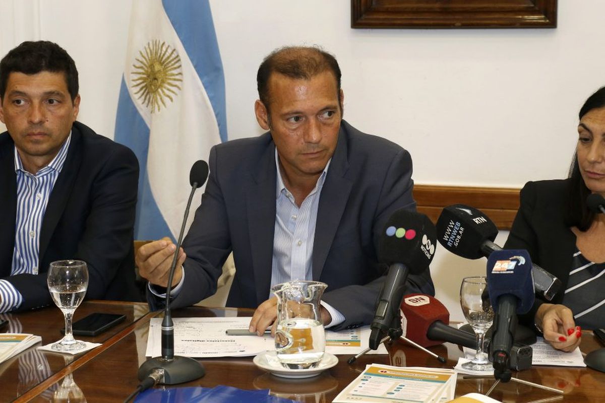 Coronavirus: El gobierno suspendió y reprogramó eventos públicos