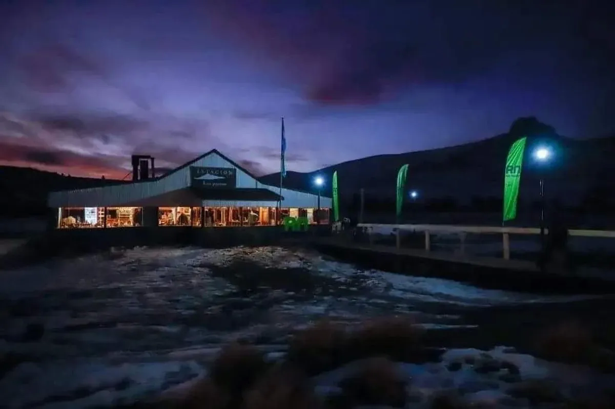 Excursión nocturna Bariloche - Perito Moreno del Tren Patagónico.