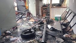 altText(Incendio en una vivienda de Villa La Angostura: bomberos, policía y ambulancia acudieron al lugar)}